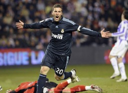 看球通-中超联赛广州恒大对广州富力比分及赛事回放